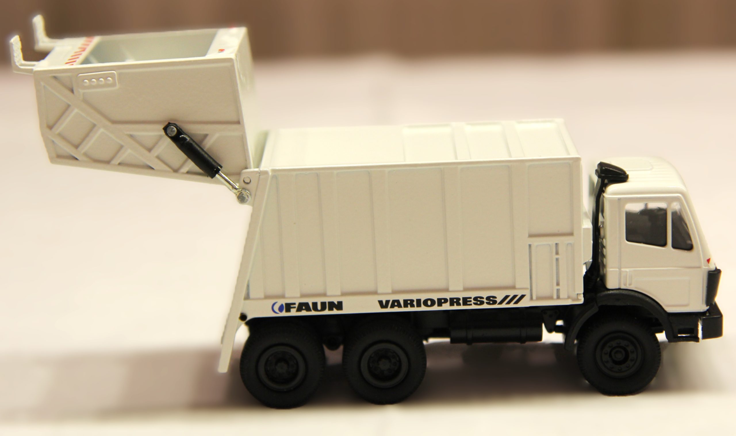 Mercedes_Benz_Faun_Müllwagen (4) Bearbeitet