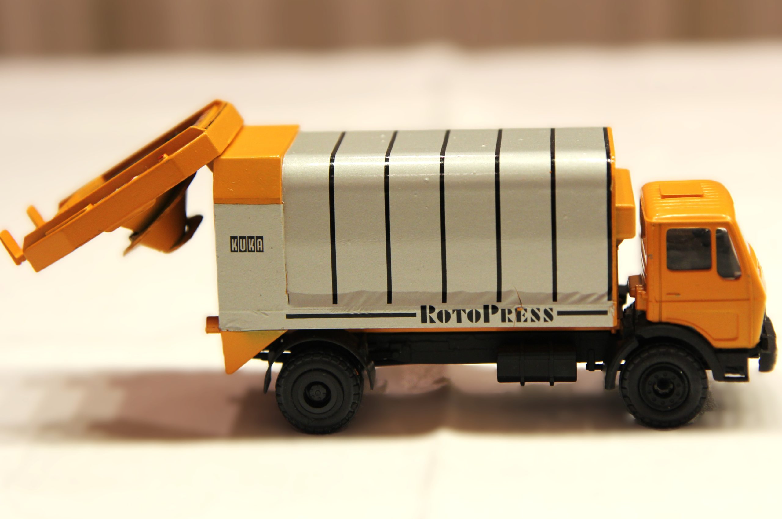 Mercedes Benz RotoPress Müllwagen Bearbeitet