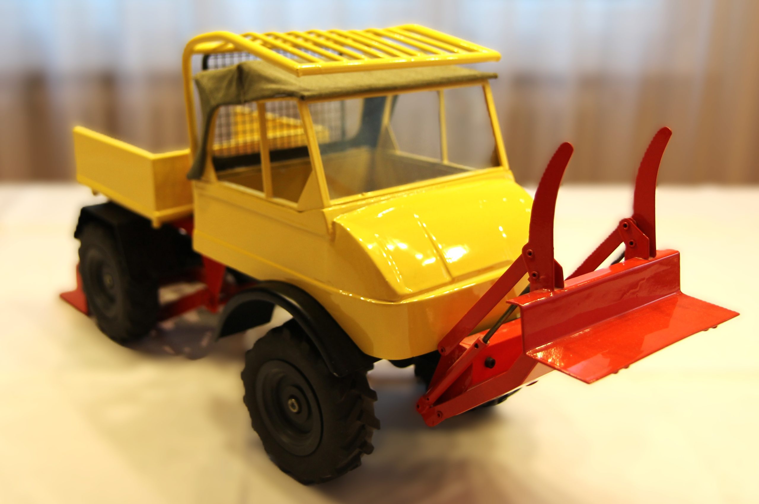 Uni-Knick Bearbeitet